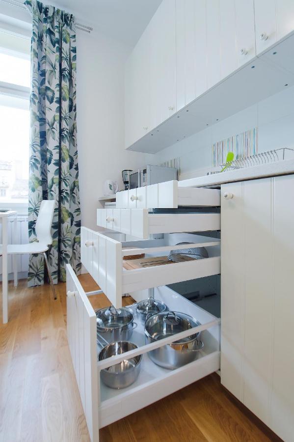 Modern Apartment Spanelska Прага Экстерьер фото